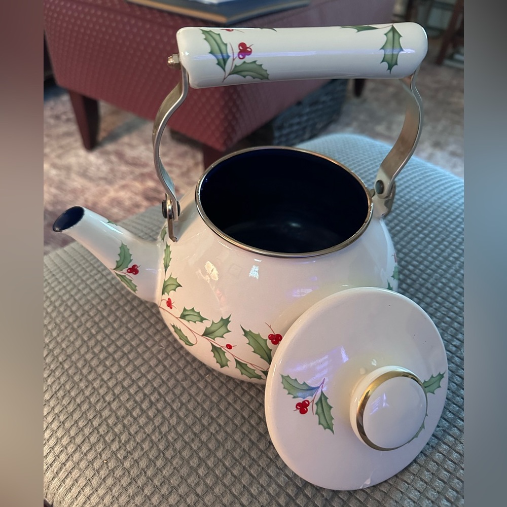 Lenox Holiday Tea Kettle - Picture 3 of 5